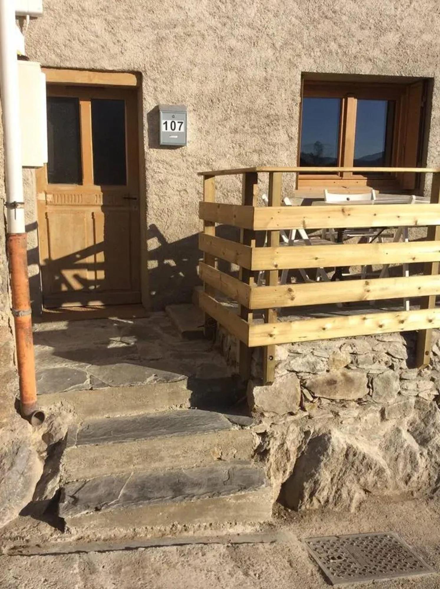 Chalet Confortable A Ascou Avec Vue Sur La Montagne Eksteriør bilde